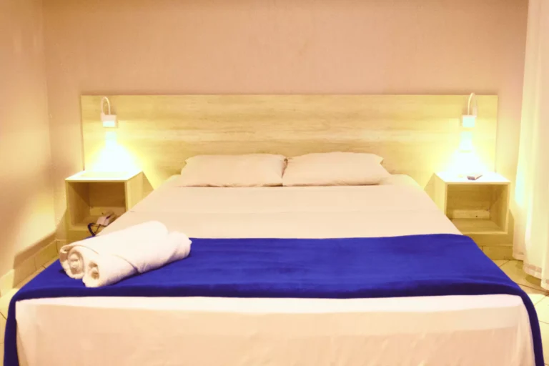 quarto standard lamour hotel (1)
