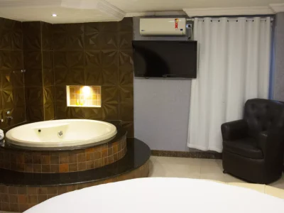 Uma das acomodações favoritas para descansar. Negócios em Taguatinga - DF?Venha para o L'Amour e fique próximo dos principais pontos comerciais da região pelo melhor custo benefício!