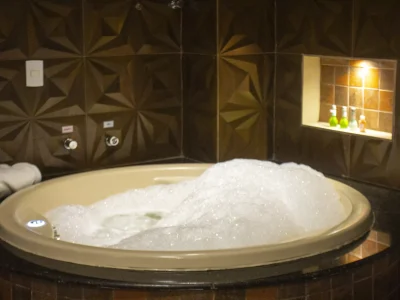 Uma das acomodações favoritas para descansar. Negócios em Taguatinga - DF?Venha para o L'Amour e fique próximo dos principais pontos comerciais da região pelo melhor custo benefício!